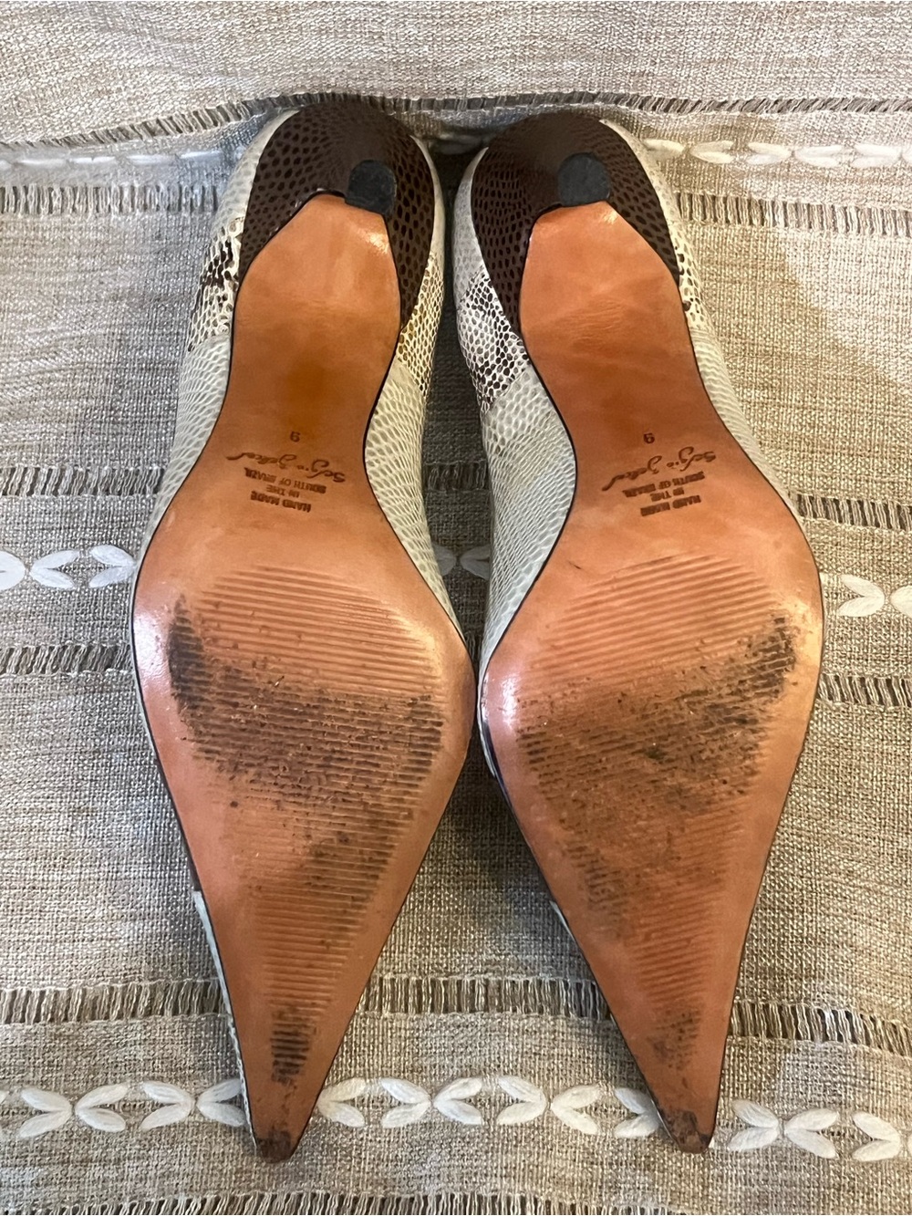Sergio Zelcer Brown and Cream Pointed Toe Snakeskin Pumps - Picture 5 of 6